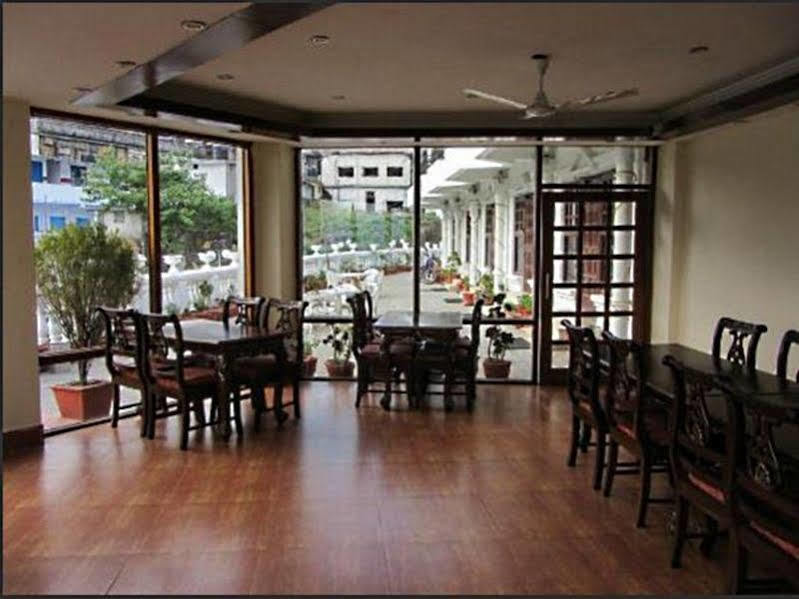 מלון Zone Connect By The Park מוסורי מראה חיצוני תמונה